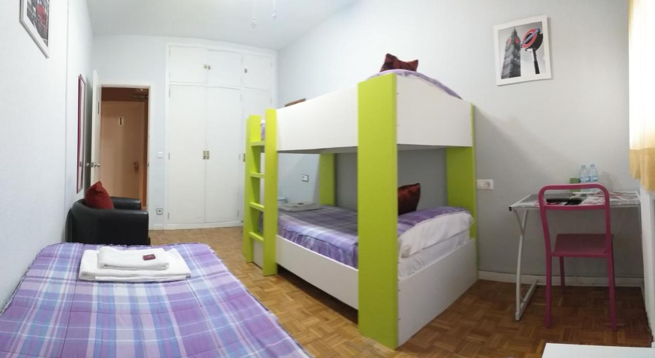 Pension Pamplonabeds ภายนอก รูปภาพ